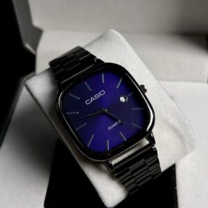 Casio noire à cadrant Bleu